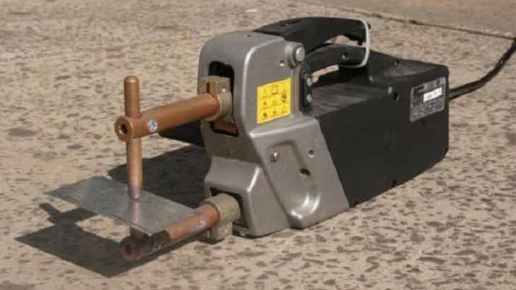 How to use a portable spot welder